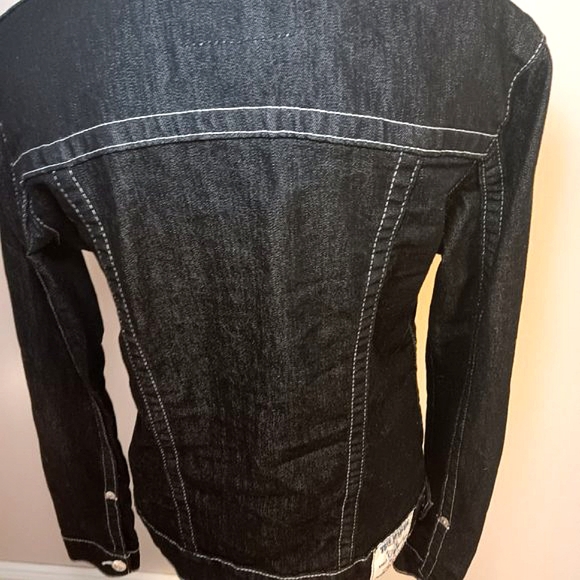 True Religion NWOT Black Denim Jean Trucker Jacket Women’s Size XL - Picture 8 of 16